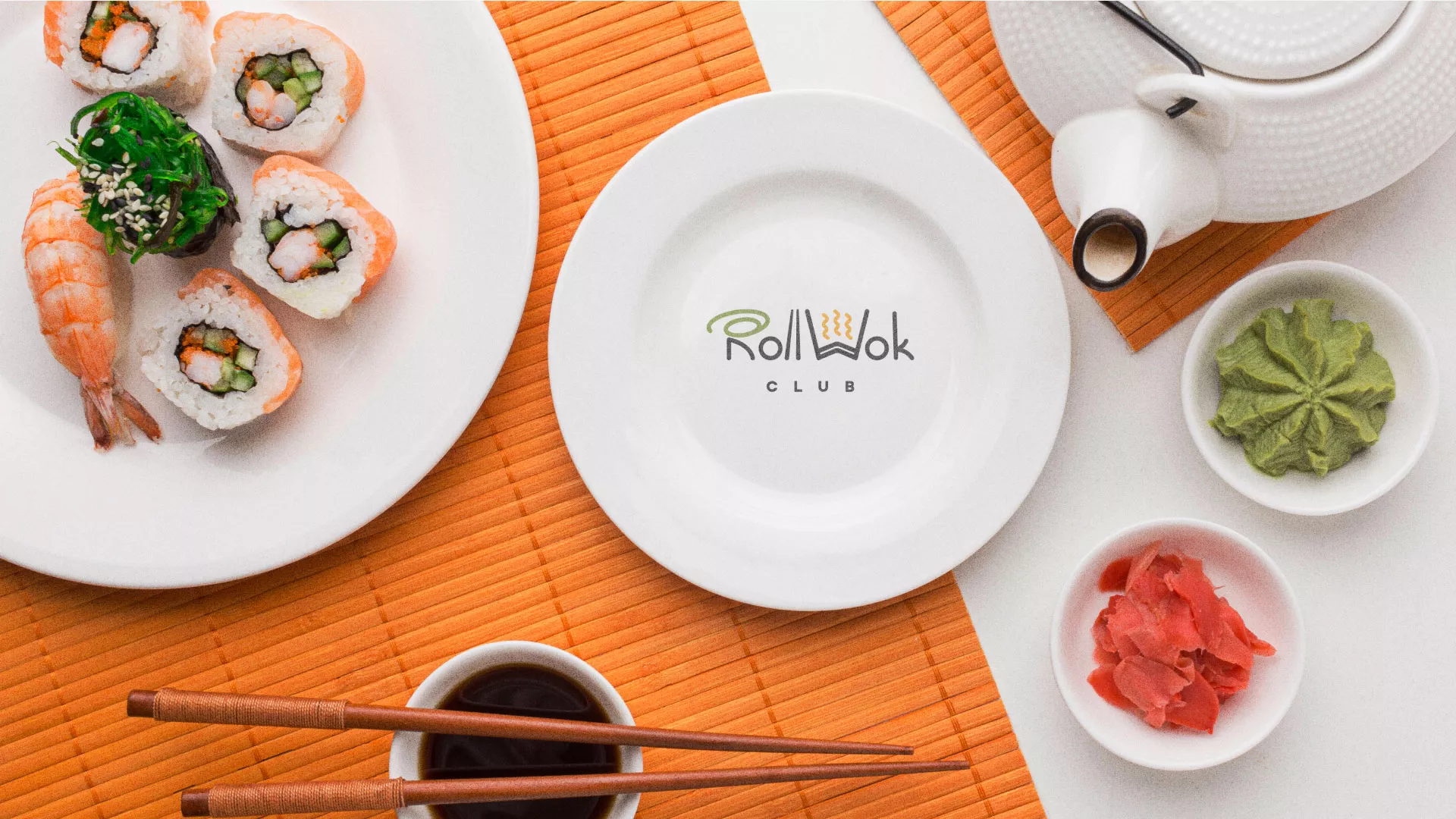 Разработка логотипа и фирменного стиля суши-бара «Roll Wok Club» в Сретенске